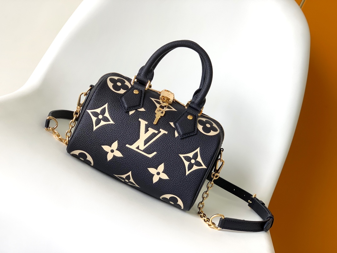 Louis Vuitton LV Classic Handbag Premium Canvas Model M29459 Multiple Compartments Luxury Daily Wear Luxury Designer
